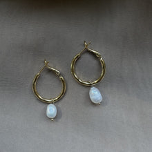 Load image into Gallery viewer, Pearl Hoops Earrings
